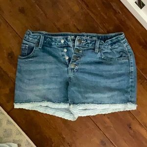 Cute summer vibes jean shorts
